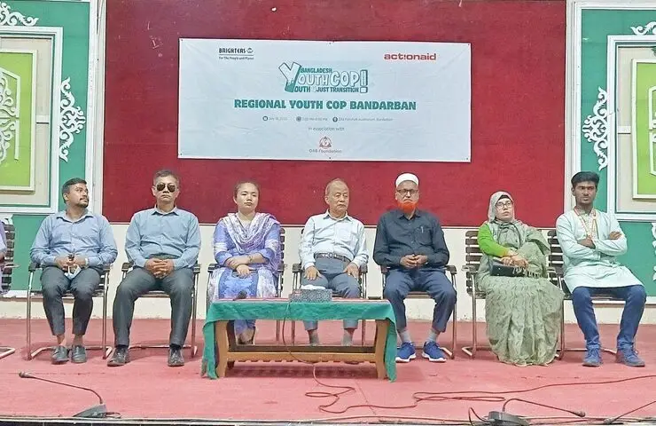 Guests of honour at a regional Youth COP